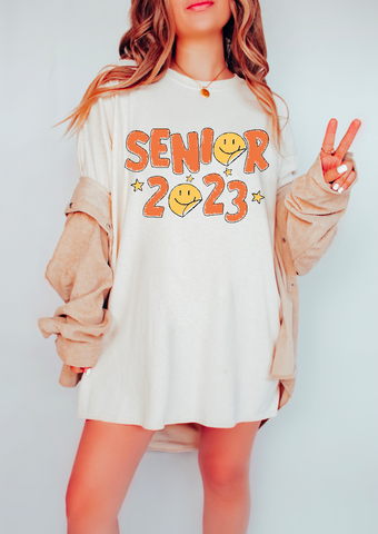 Senior 2023 Smiley Tee
